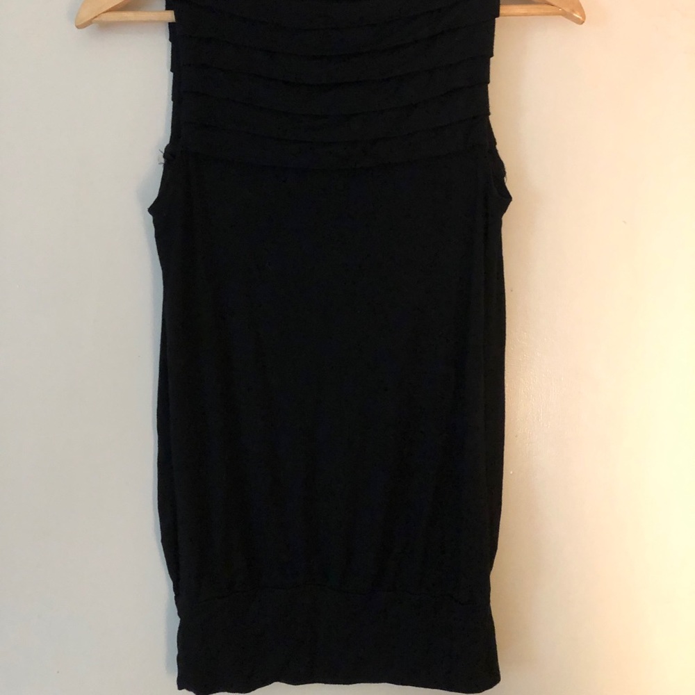 Forever 21 black tank top - Picture 4 of 4